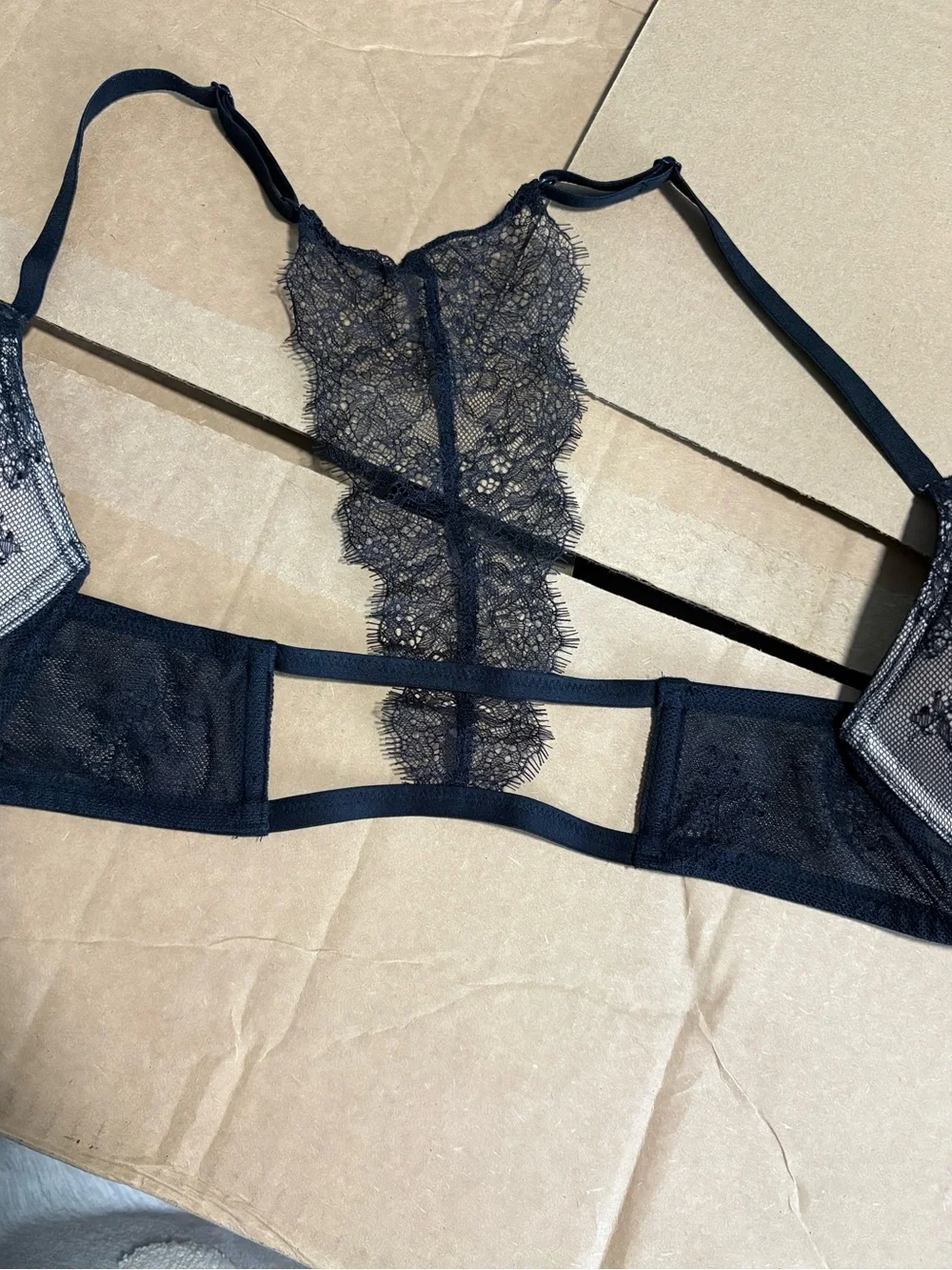 Victoria’s Secret Bombshell Lace Black Push-Up Bra